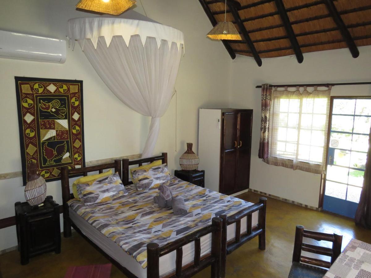 Thokozani Lodge White River Kültér fotó